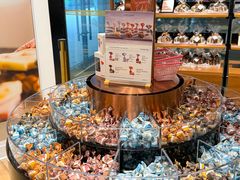 -Laderach 莱德拉(上海环贸iapm店)