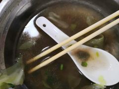 冒白菜-小杨翘脚牛肉