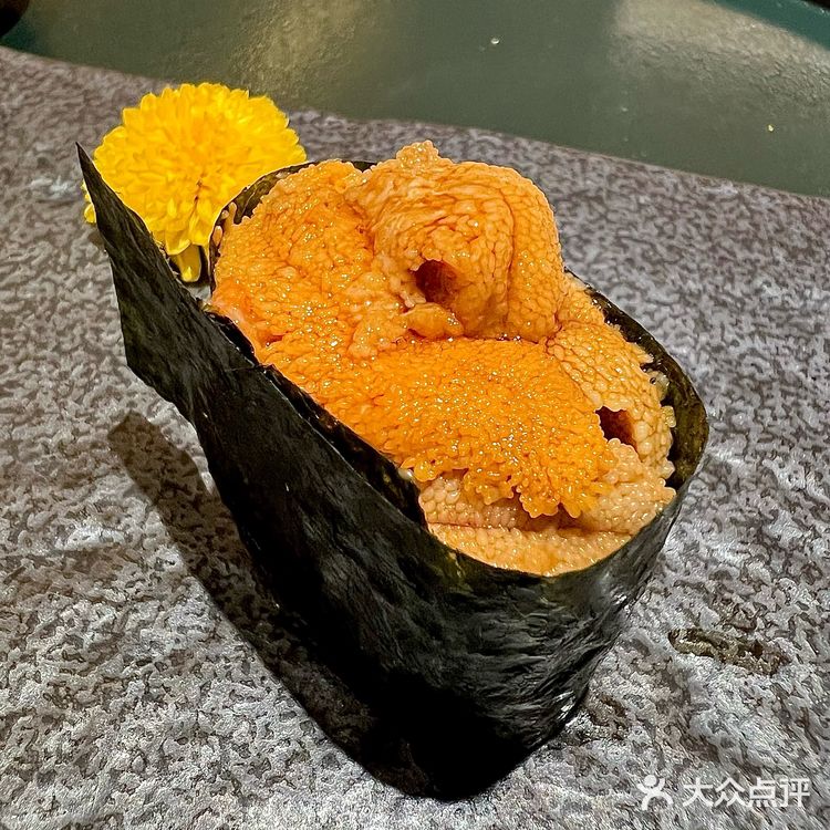 顶级海胆寿司的甜美滋味你真的不来尝尝吗❓