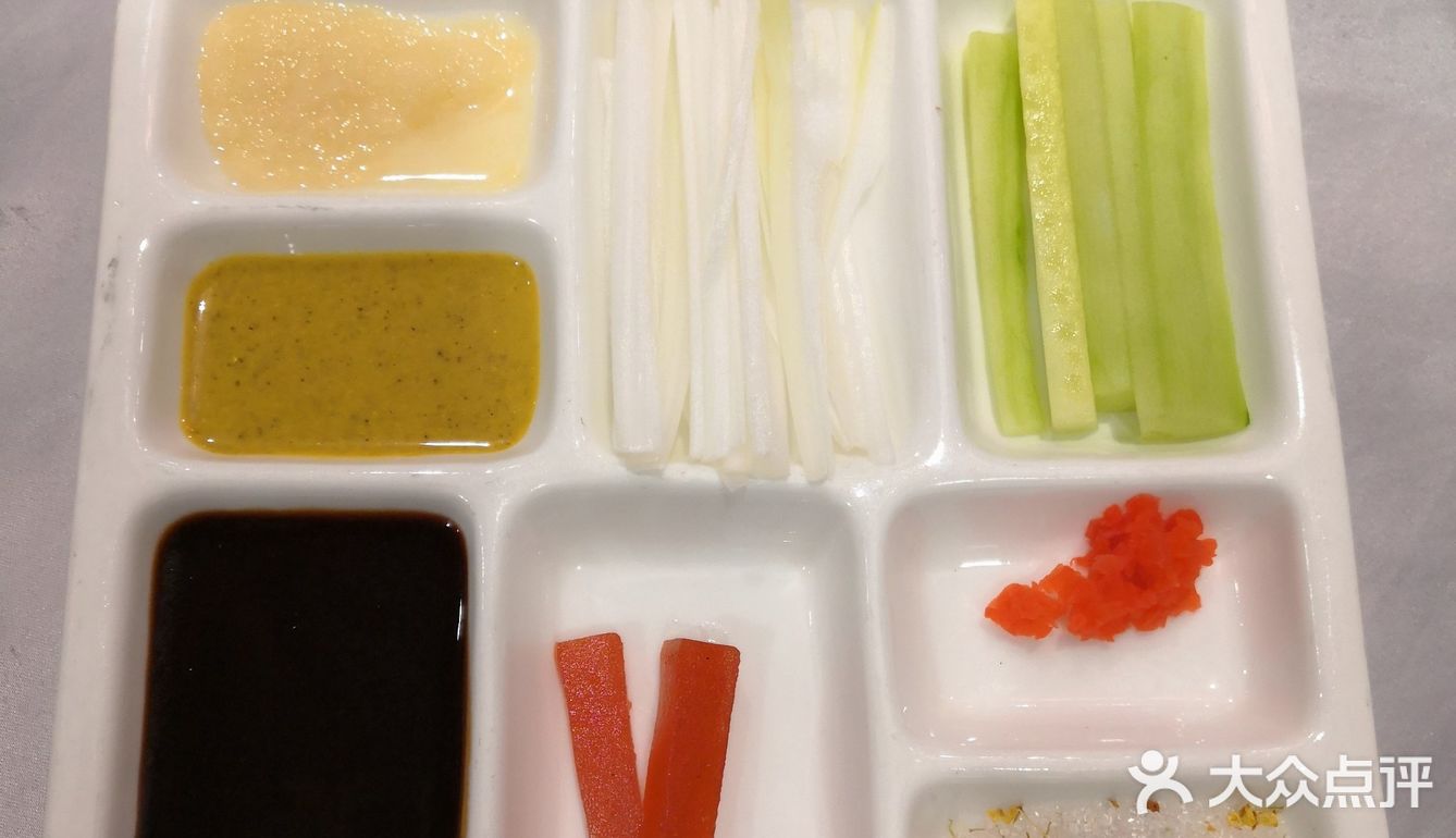 透露着浓浓老北京气息的烤鸭店