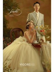 -雪中彩影婚纱摄影·微光艺术中心