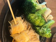 -刀小蛮半只鸡过桥米线(家乐福四元桥店)