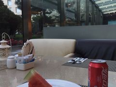 -亮马河饭店翠雅咖啡厅