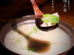 -吃饭皇帝大土家民族菜(正大广场店)