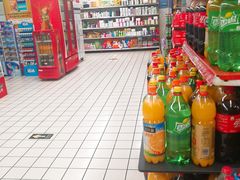 -华润万家(朱雀大街店)