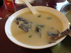 黑头鱼-八大碗