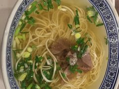 -陇兴楼兰州拉面(西安咸阳国际机场店)