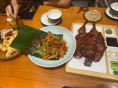 -老滇山寨•云南特色菜•地方菜•民族风情歌舞表演(金碧店)