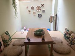 -小草屋轰趴馆别墅派对新场团建家庭聚会