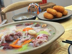 -叁煨蹄花·下饭盐帮菜(人民广场店)