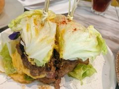 生菜牛肉培根汉堡-the rug 飞毯 (朝阳公园店)