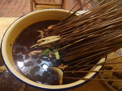 -拈签一笑黄牛肉辣卤串串