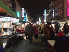 -六合夜市
