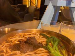 -INNS BAR 音乐酒吧餐厅