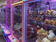 -名创优品(广州萝岗万达广场店)