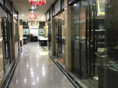 -云洲古玩城(大木桥路店)