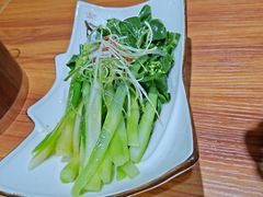 -鲁小三·大骨自助(金山总店)