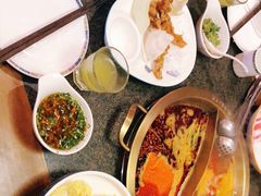 -小天鹅火锅·一线江景洪鼎旗舰店(洪崖洞店)