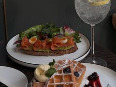 -Common Table · Brunch & Coffee