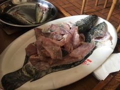 -鱼品天下美蛙鱼·海鲜·牛排自助