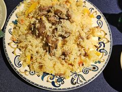 -伊带伊路新疆美食府(呼家楼店)