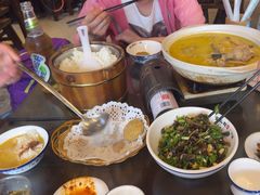 -富正毅三下锅·湘西韵味(天门山索道店)