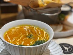 圣诞南瓜海鲜汤-Mark&Mars Restaurant