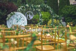 -花轿喜屋婚礼策划