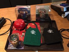 -星巴克(宁波东门银泰店)
