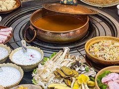 -阿山卓·野生菌火锅·纳西火塘烤肉