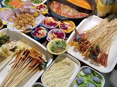 -签多多串串香火锅