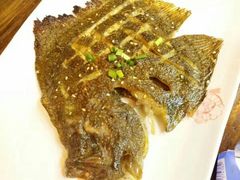 -亮亮烧烤(万松园店)
