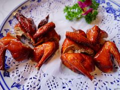 妙龄乳鸽-香山家宴