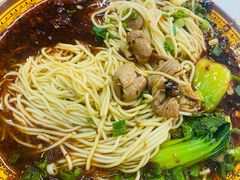 -胥佳烧鸡公牛肉面馆