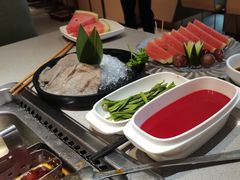 -海底捞火锅(新松江路生日主题店)