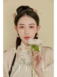 -小乐化妆美甲半永久培训学校