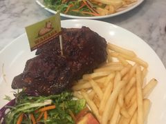 -Pundi Pundi Restaurant