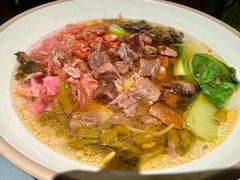 -八月美食小馆(银泰城总店)