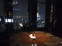 -唐拉雅秀酒店-西锦汇空中BBQ·思创餐厅