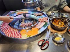 -哈哈碳都·牛肋条无限自助烤肉(台江万达店)