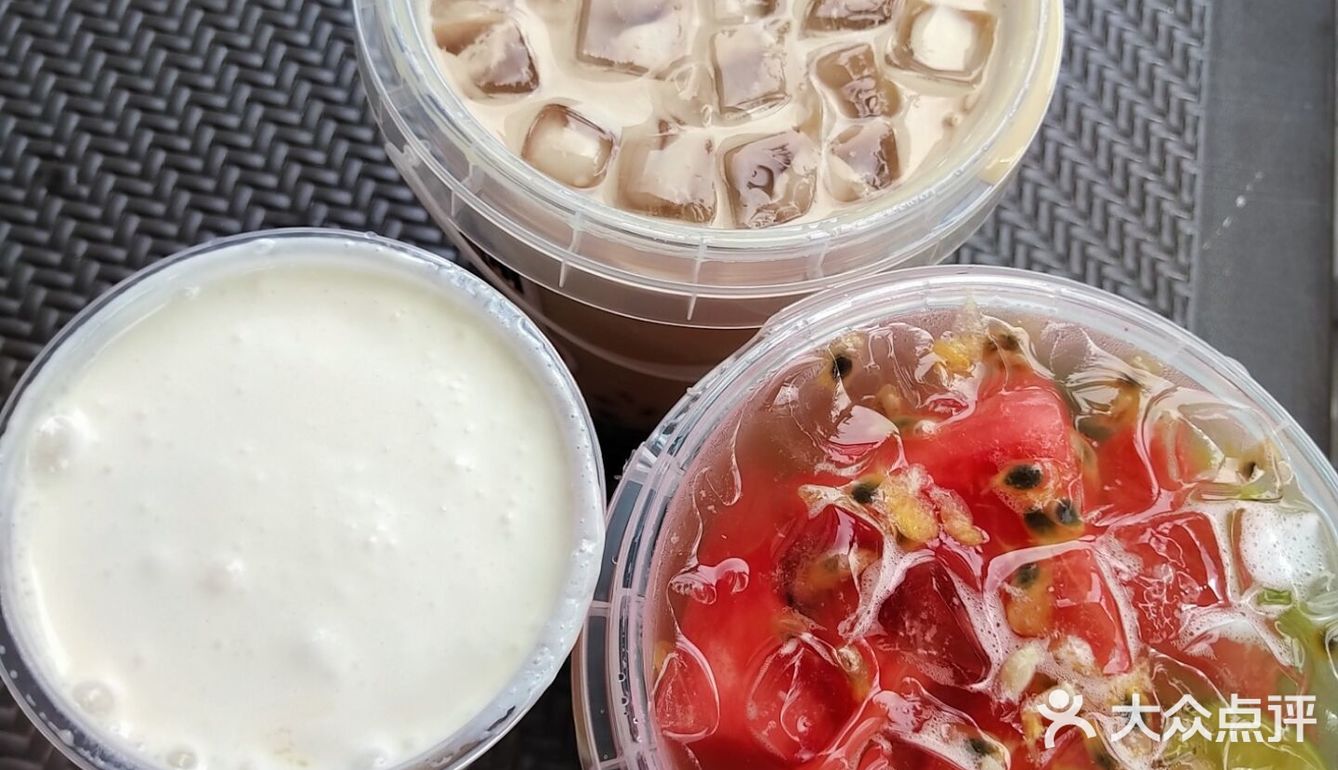 螺蛳粉＆奶茶   一桶螺蛳粉就能吃到撑