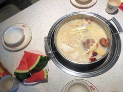 -三人行骨头王火锅(长寿店)