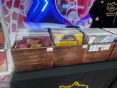 -浣熊唱片店(上海影城店)
