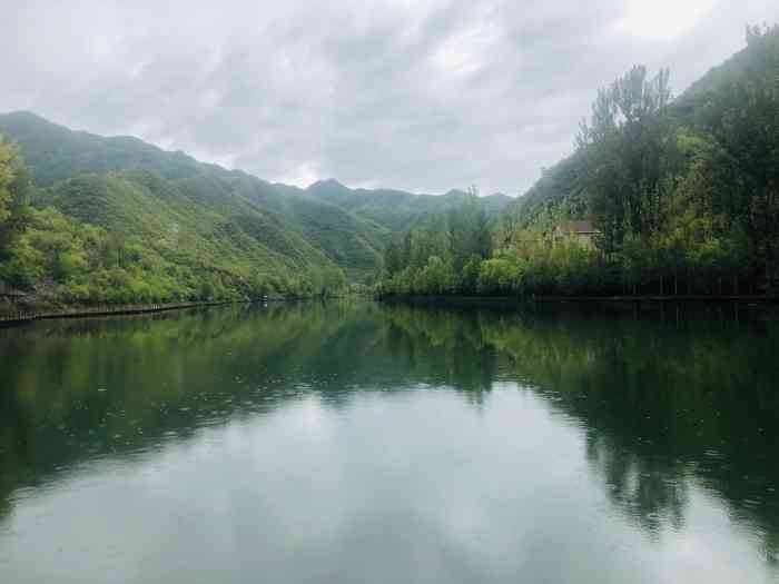 牛角湖-"牛角湖是位于怀柔区西北部的宝山镇,在牛圈."-大众点评移动版