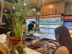 -哈尔滨小酒馆·鲜肉现穿自助烧烤(康新花园店)