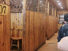 -老东镇啤酒屋海鲜加工·蒸汽海鲜·海鲜烧烤(台东店)
