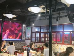 -马路牙子烧烤音乐酒馆(望京店)