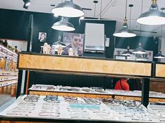 -罗伯特眼镜·蔡司官方授权(罗湖国贸店)