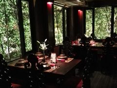 靠窗位-花马天堂云南餐厅 Lost Heaven(高邮路店)