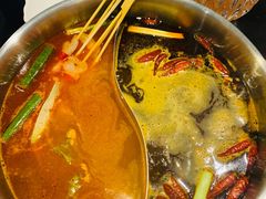 -唯爱KTV聚会餐厅(仙林东城汇店)